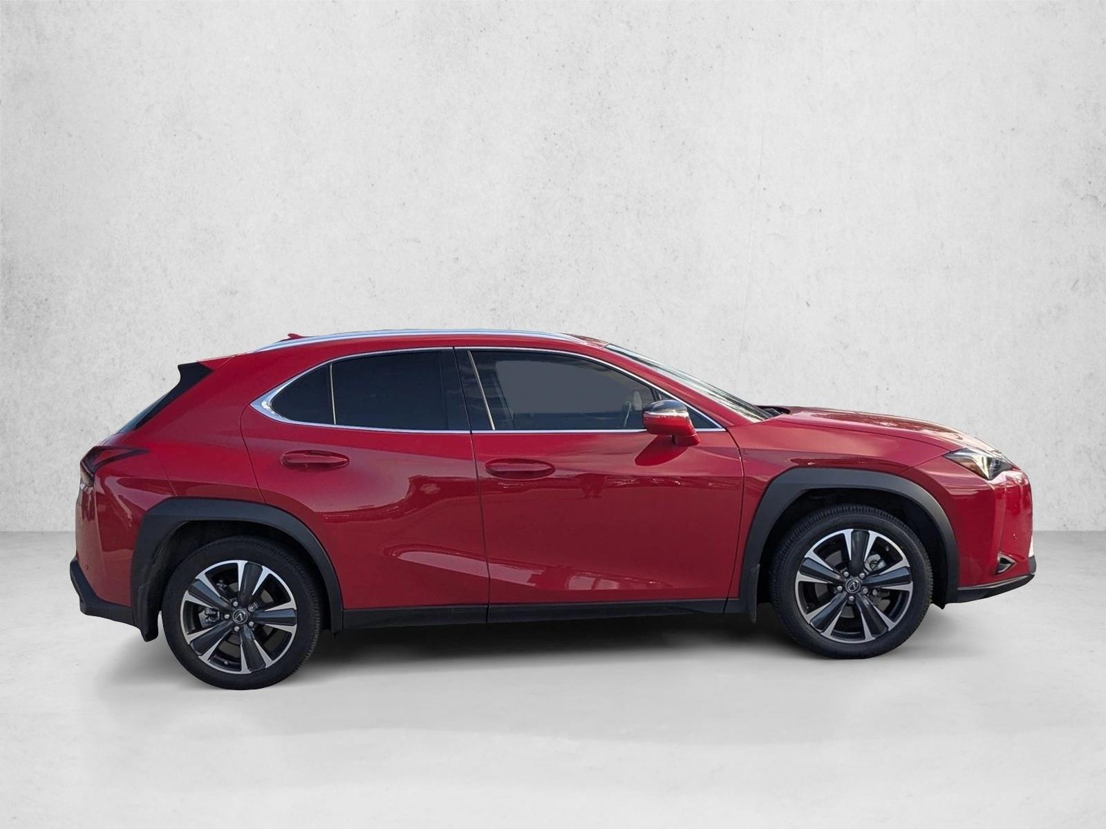 2024 Lexus UX 250h photo 3