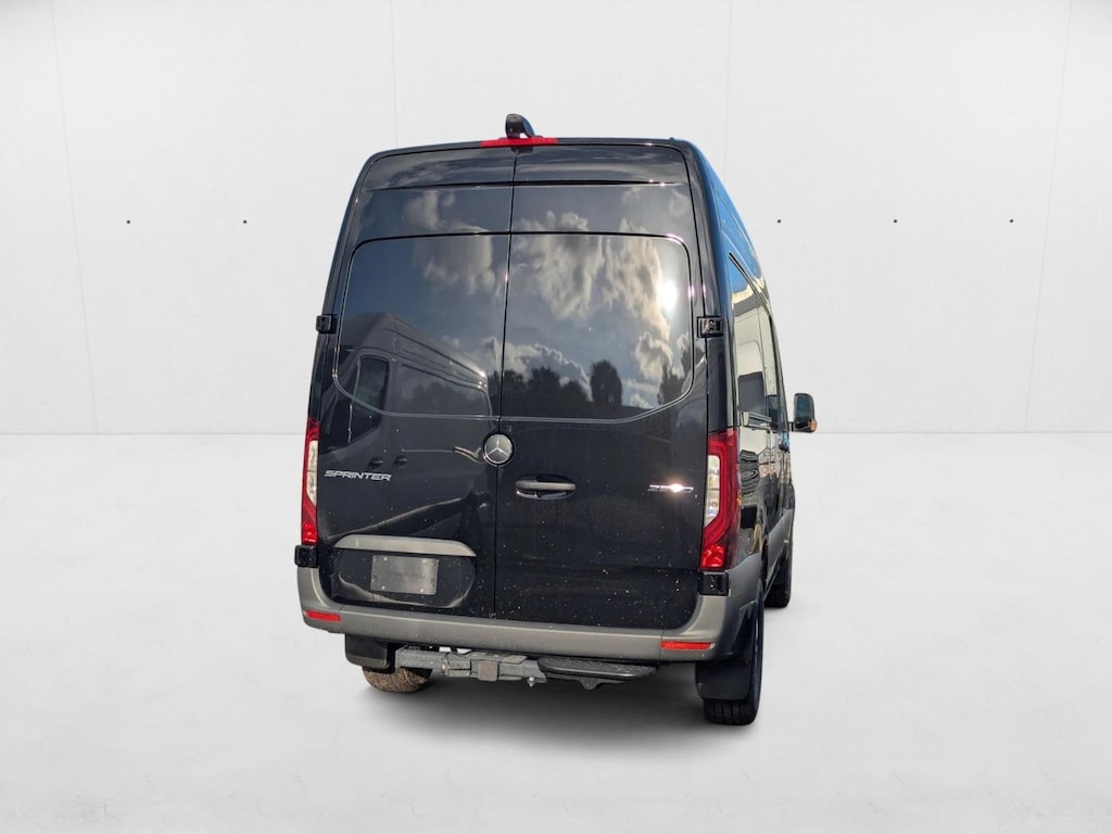 New 2025 Mercedes-Benz Sprinter Cargo Van 2500 Standard Roof I4 Diesel 144" RWD Van Cargo Van