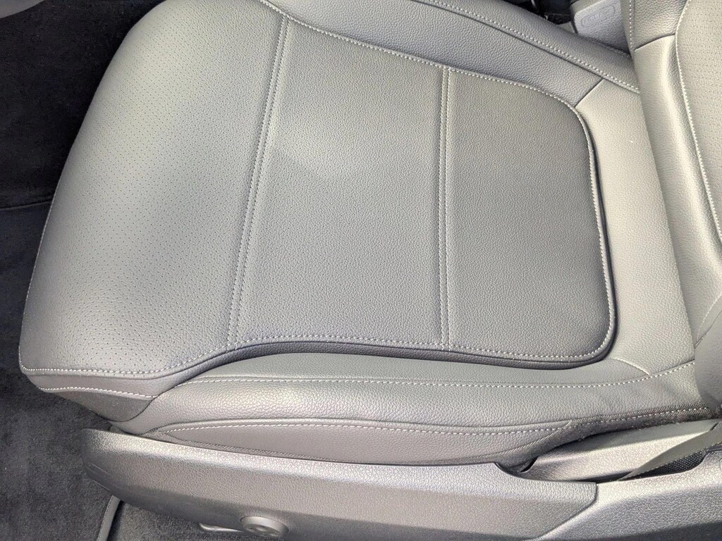 New 2026 Mercedes-Benz C-Class C 300 Sedan 4dr Car