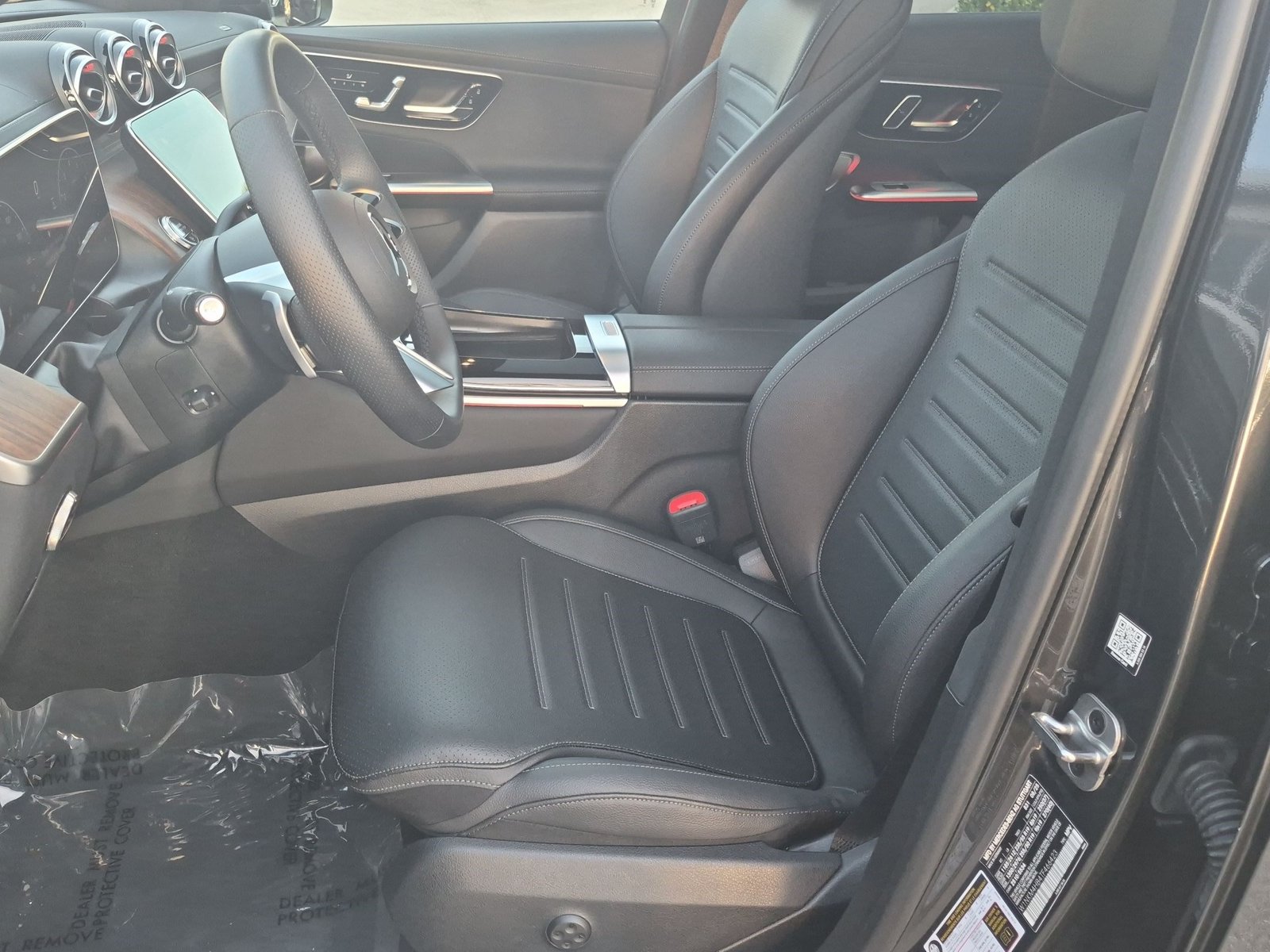 2026 Mercedes-Benz GLC Base - Photo 17