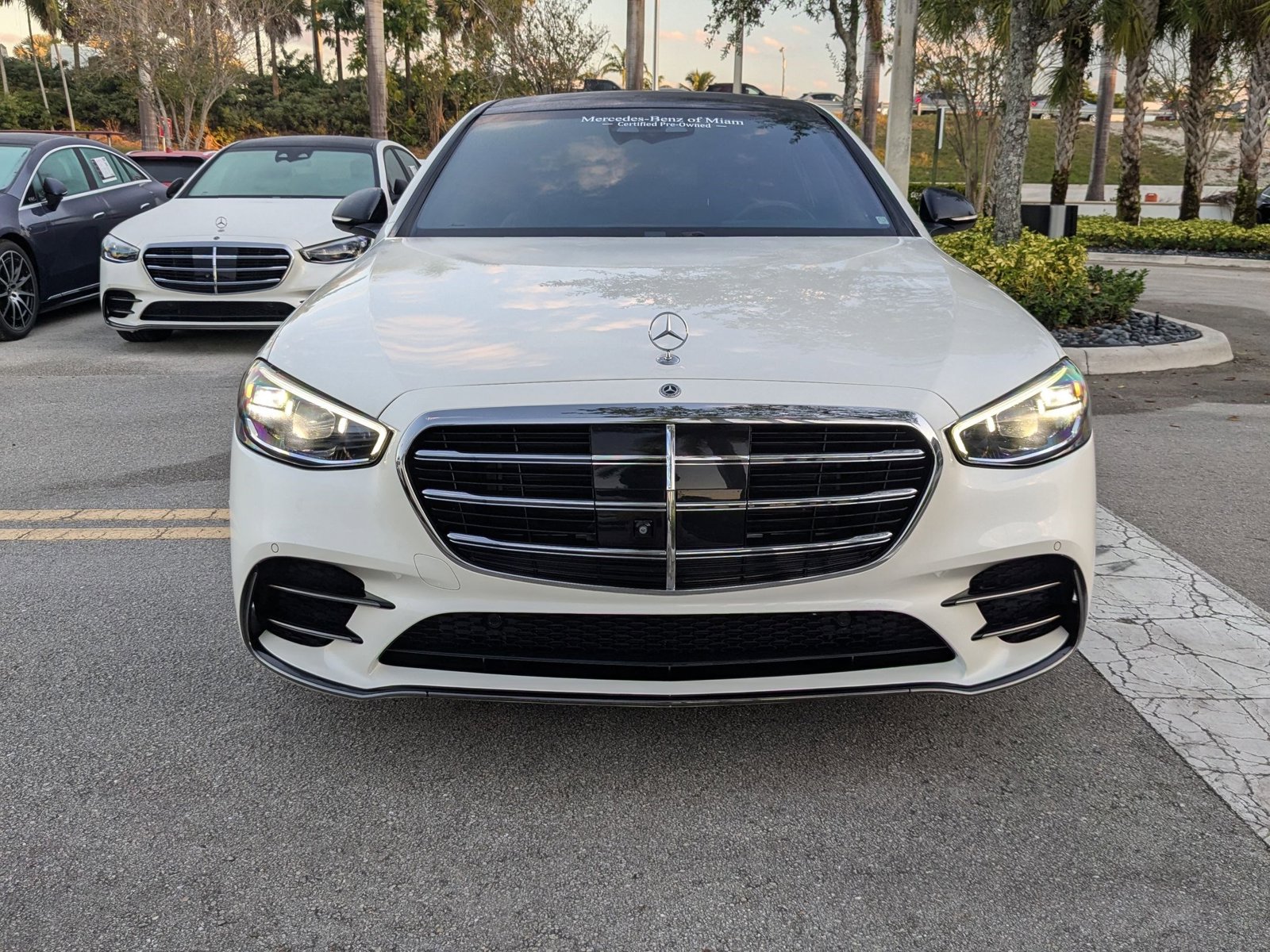 2023 Mercedes Benz S 580 4MATIC photo 2
