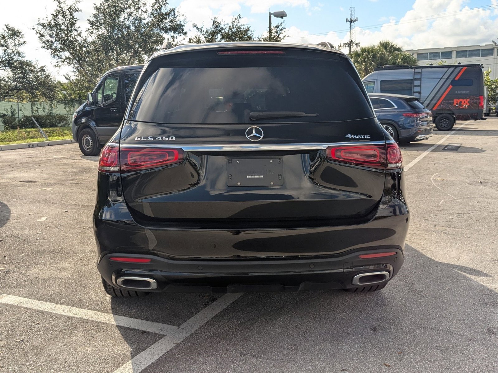 2023 Mercedes Benz GLS 450 4MATIC photo 3