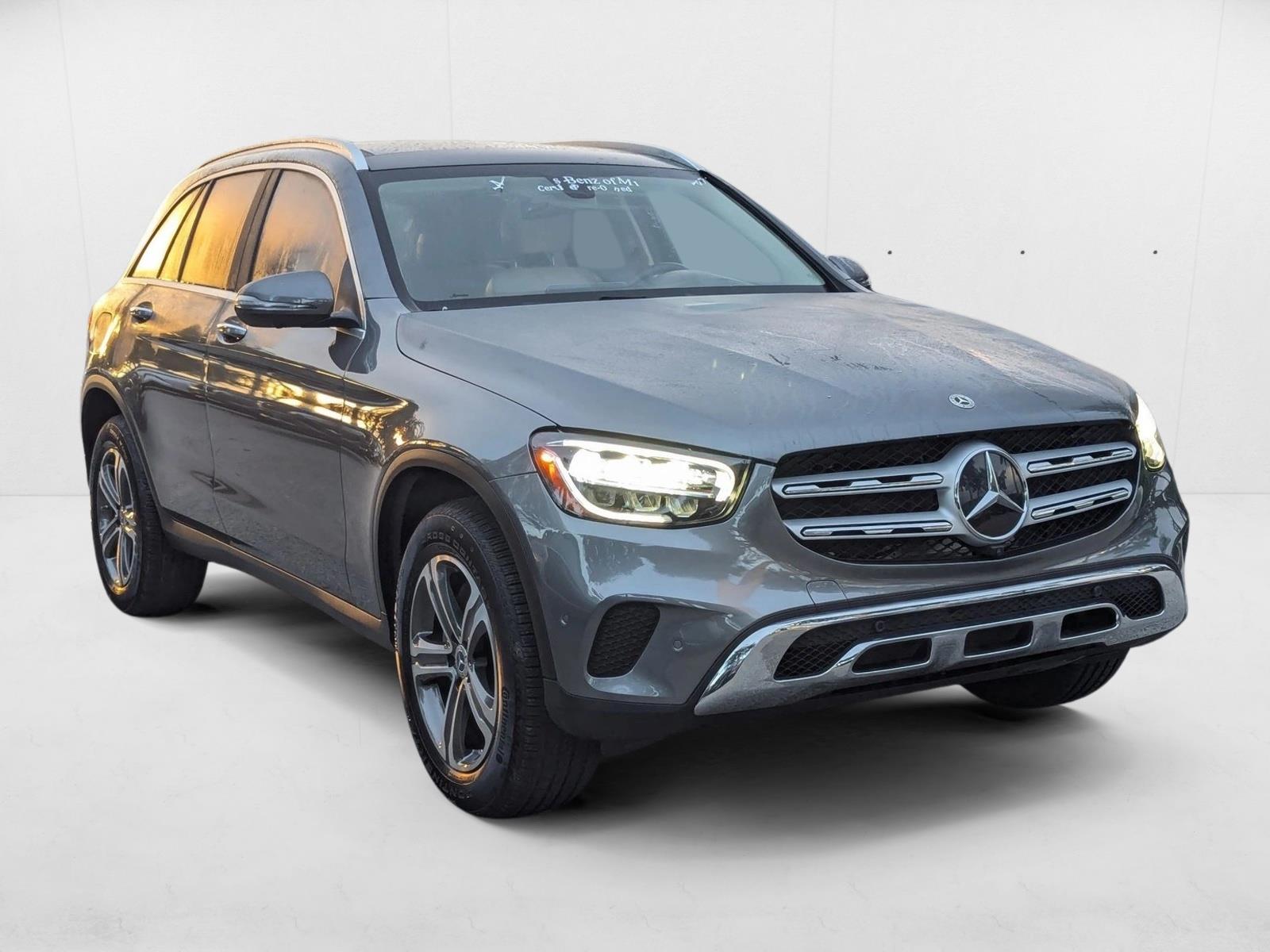 2021 Mercedes Benz GLC 300 photo 3