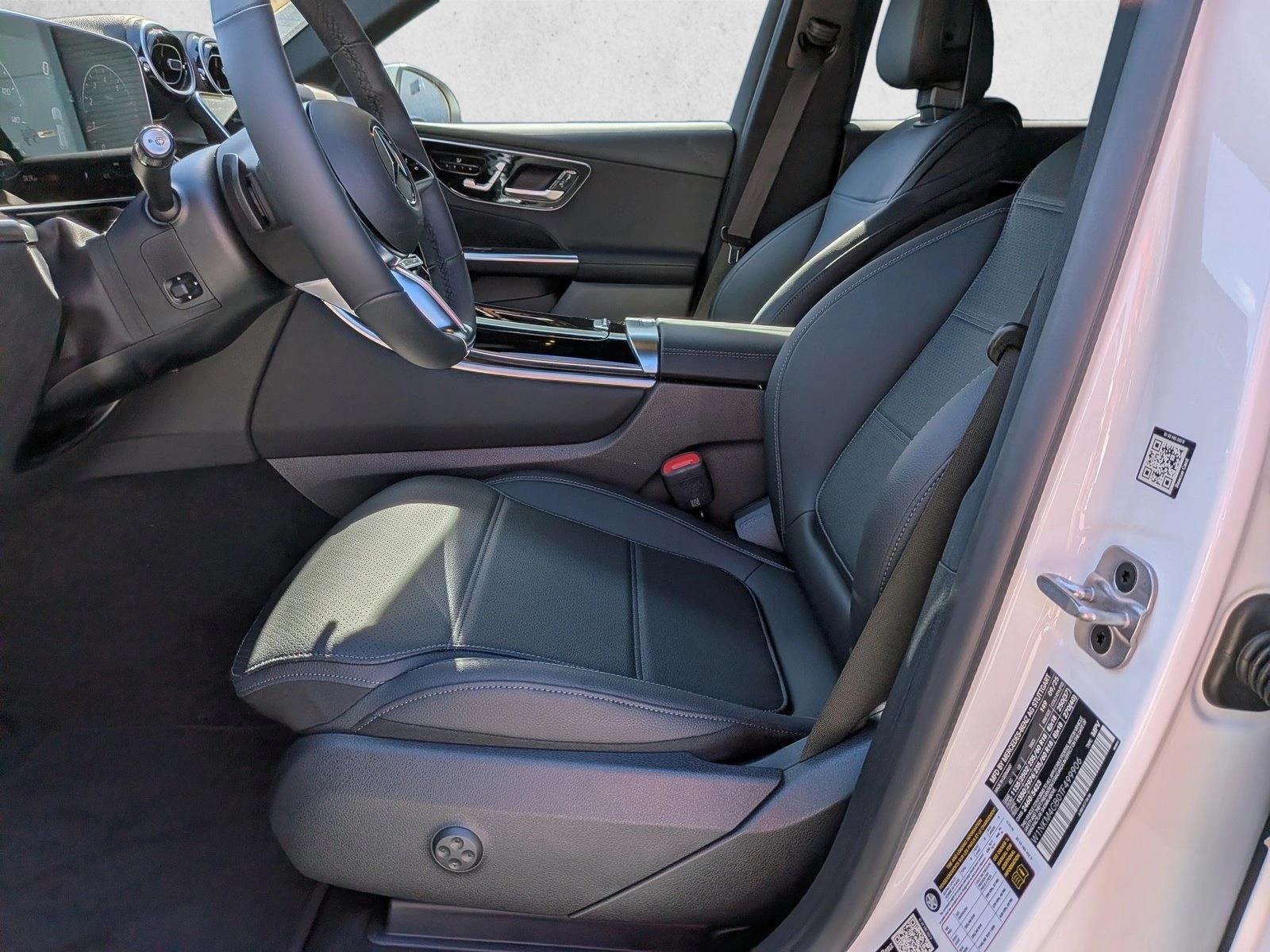 2026 Mercedes Benz GLC 300 photo 4