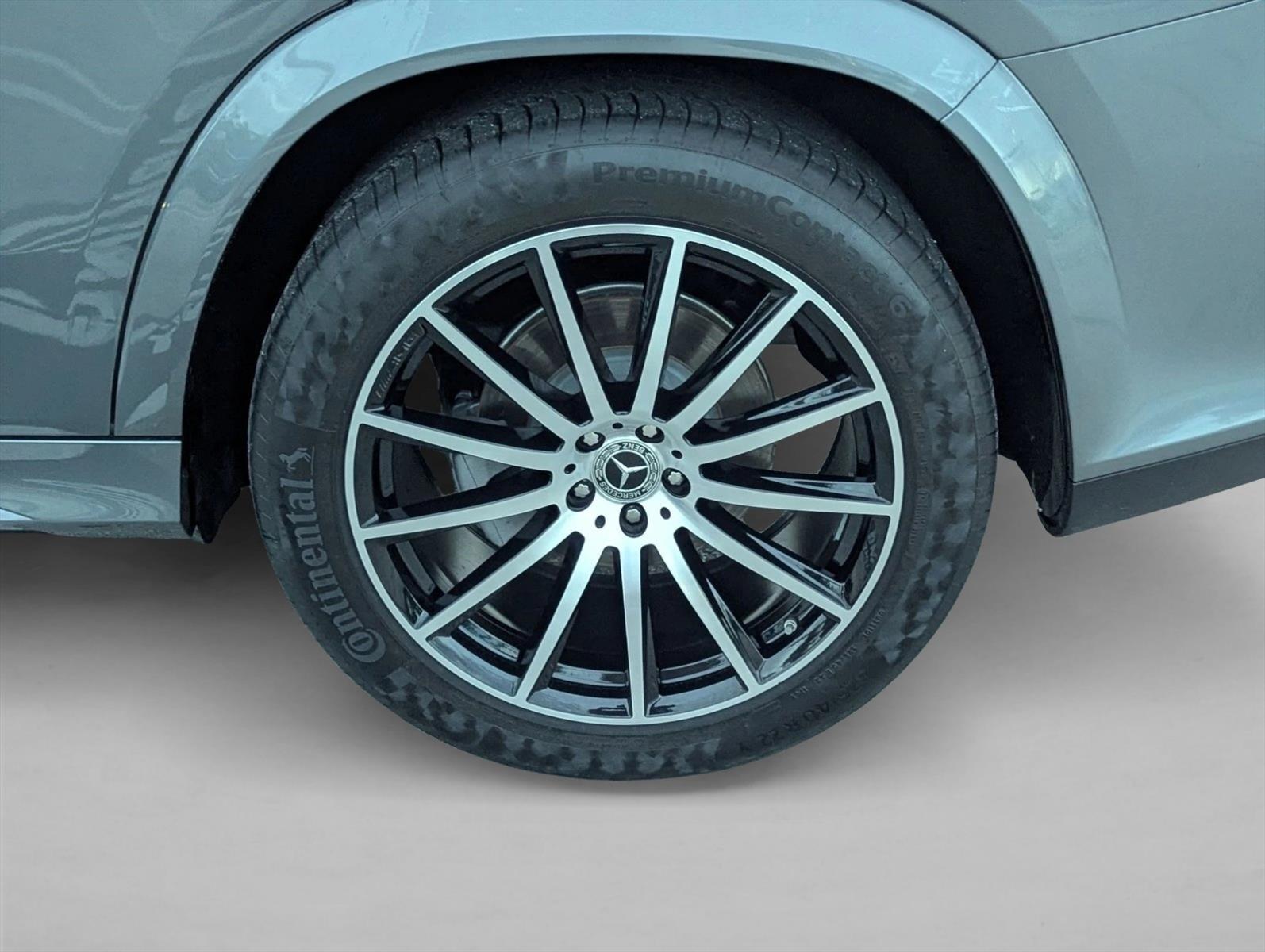 2023 Mercedes Benz GLS 450 4MATIC photo 2