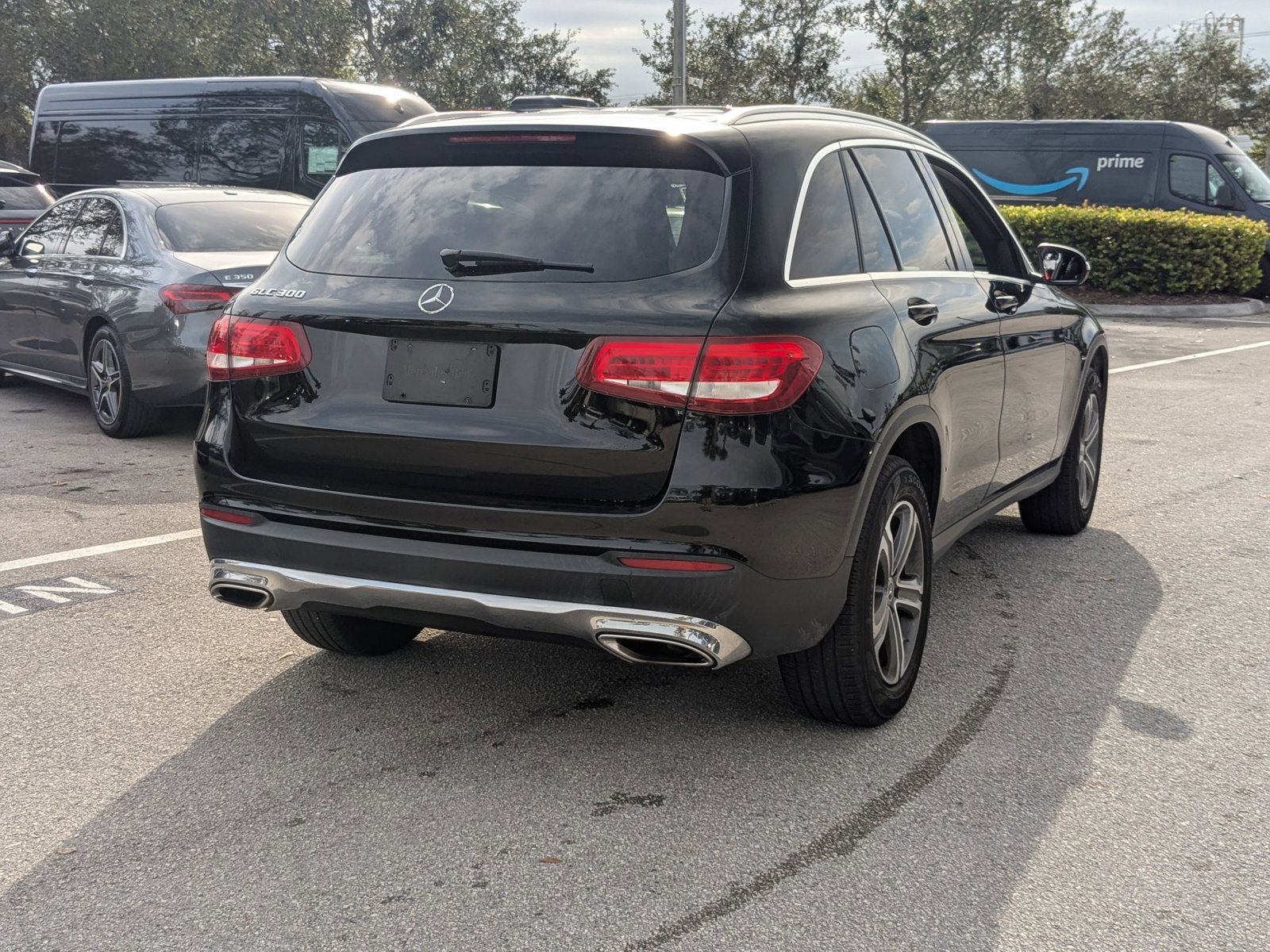 2019 Mercedes Benz GLC 300 photo 2