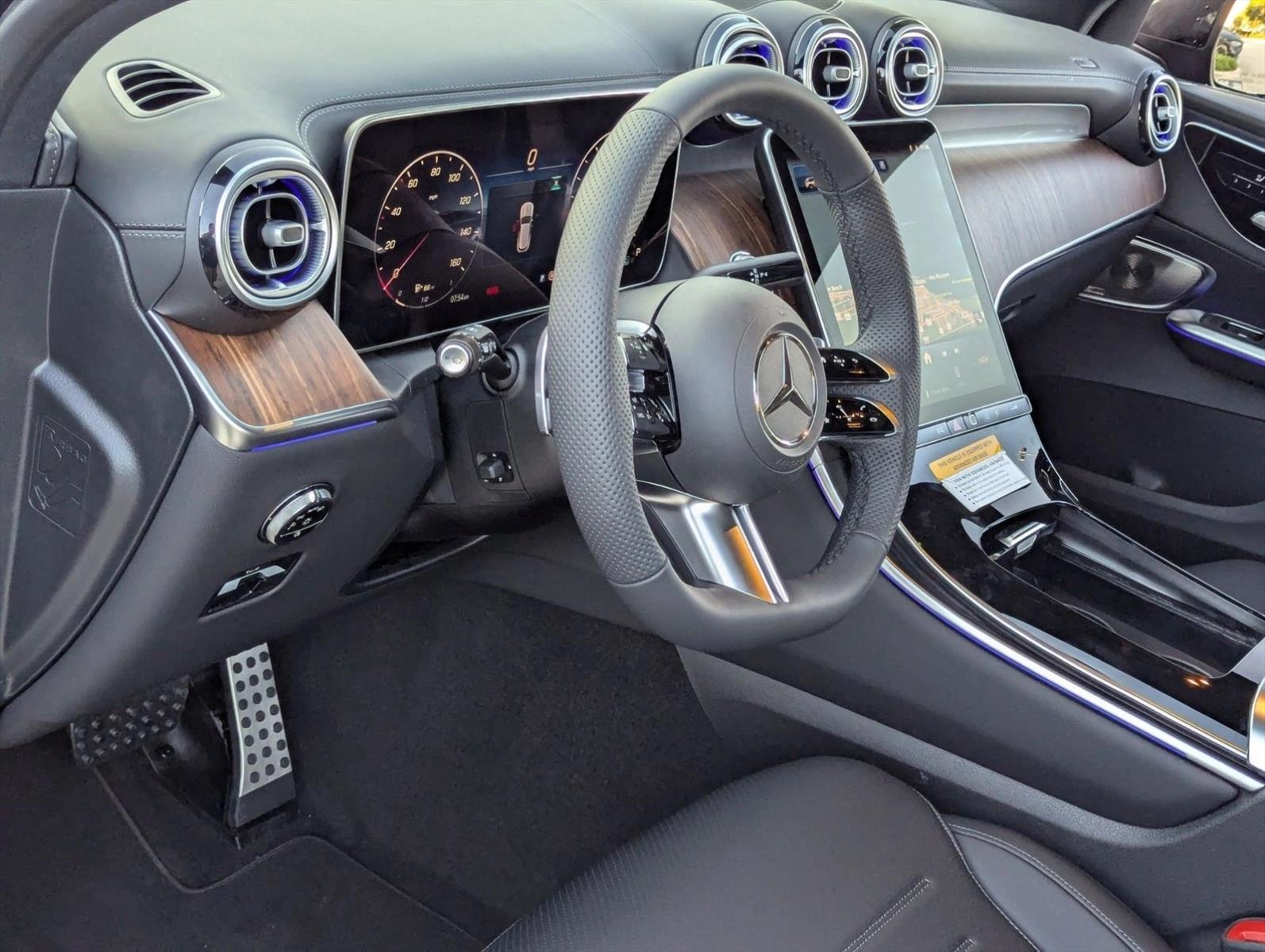 2026 Mercedes-Benz GLC Base - Photo 3