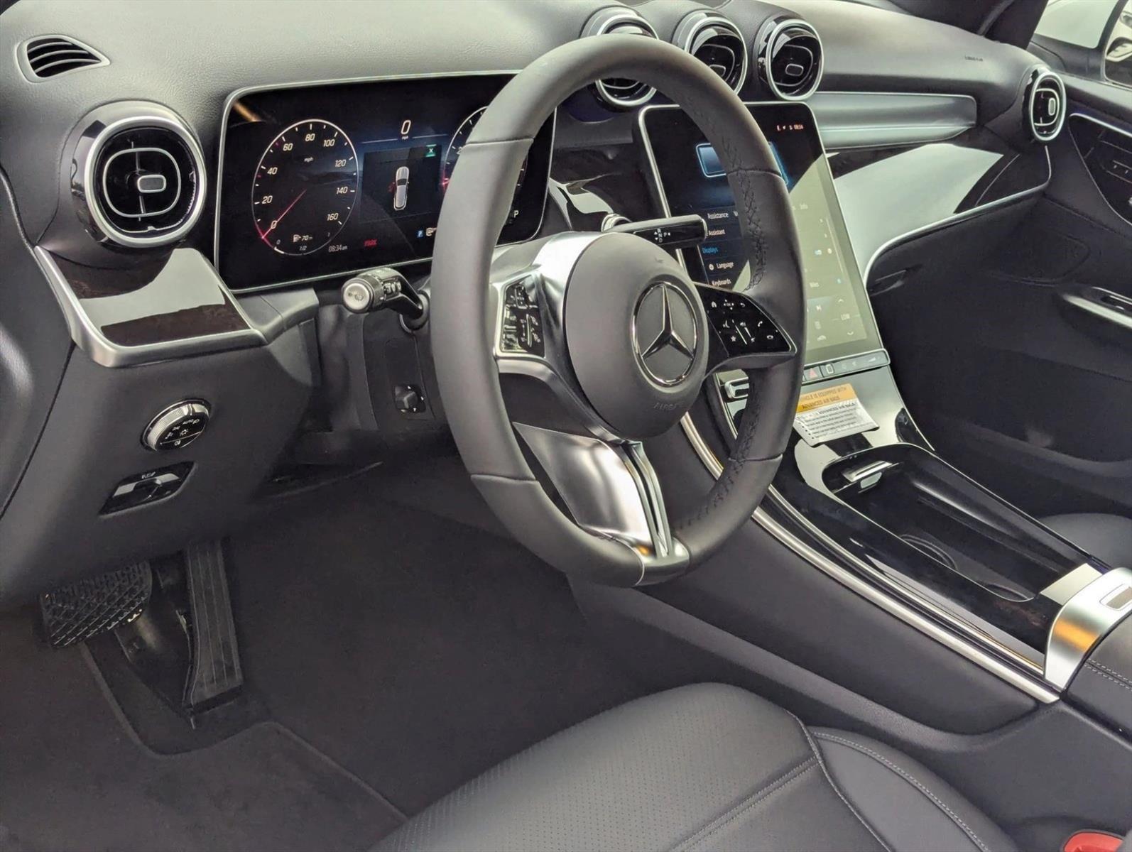 2026 Mercedes Benz GLC 300 photo 3