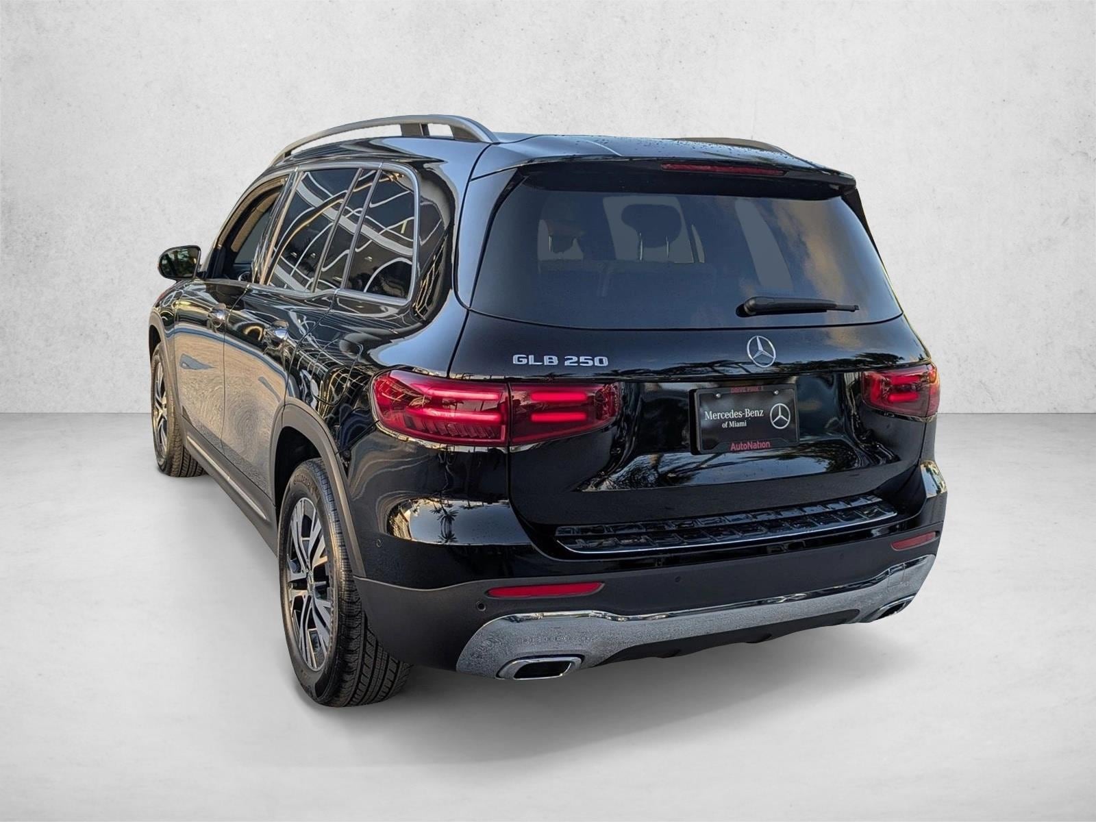2026 Mercedes-Benz GLB GLB 250 - Photo 8
