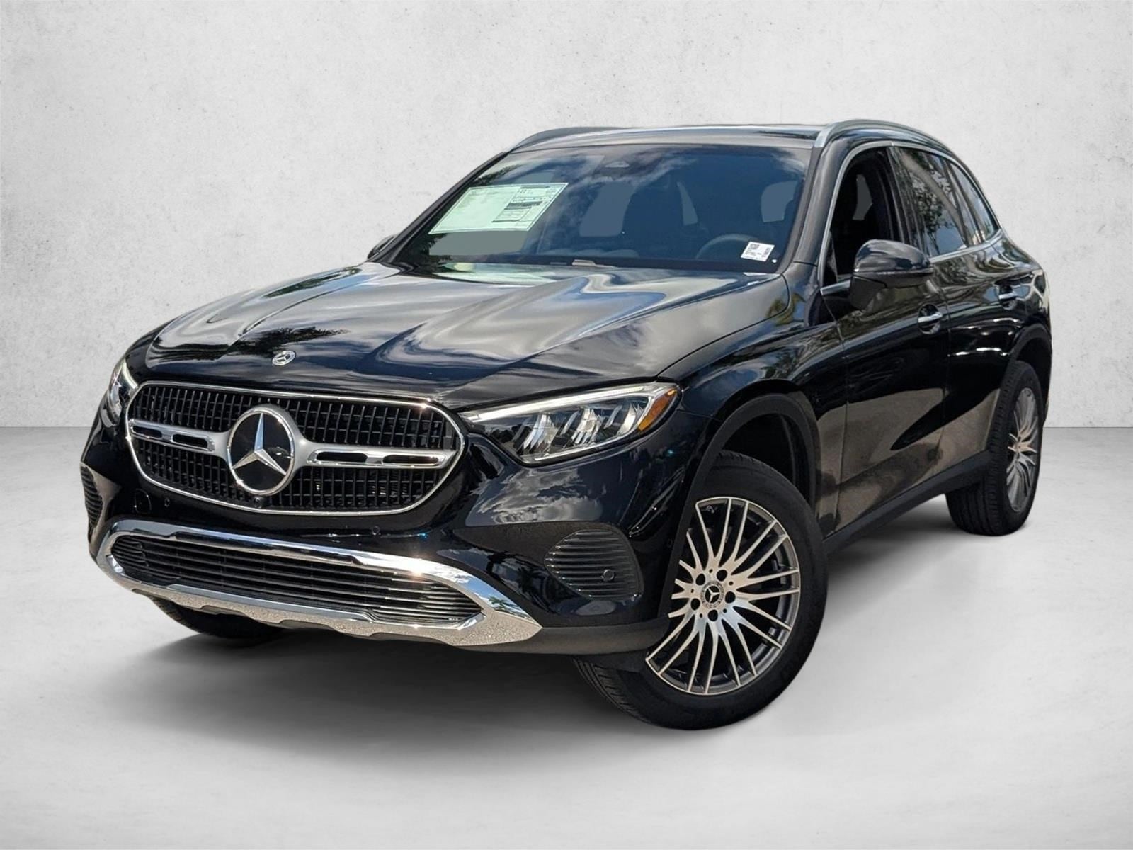 2026 Mercedes-Benz GLC Base's photo