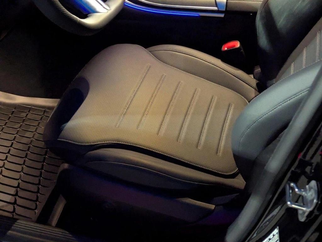 New 2025 Mercedes-Benz C-Class C 300 4MATIC ® Sedan Sedan