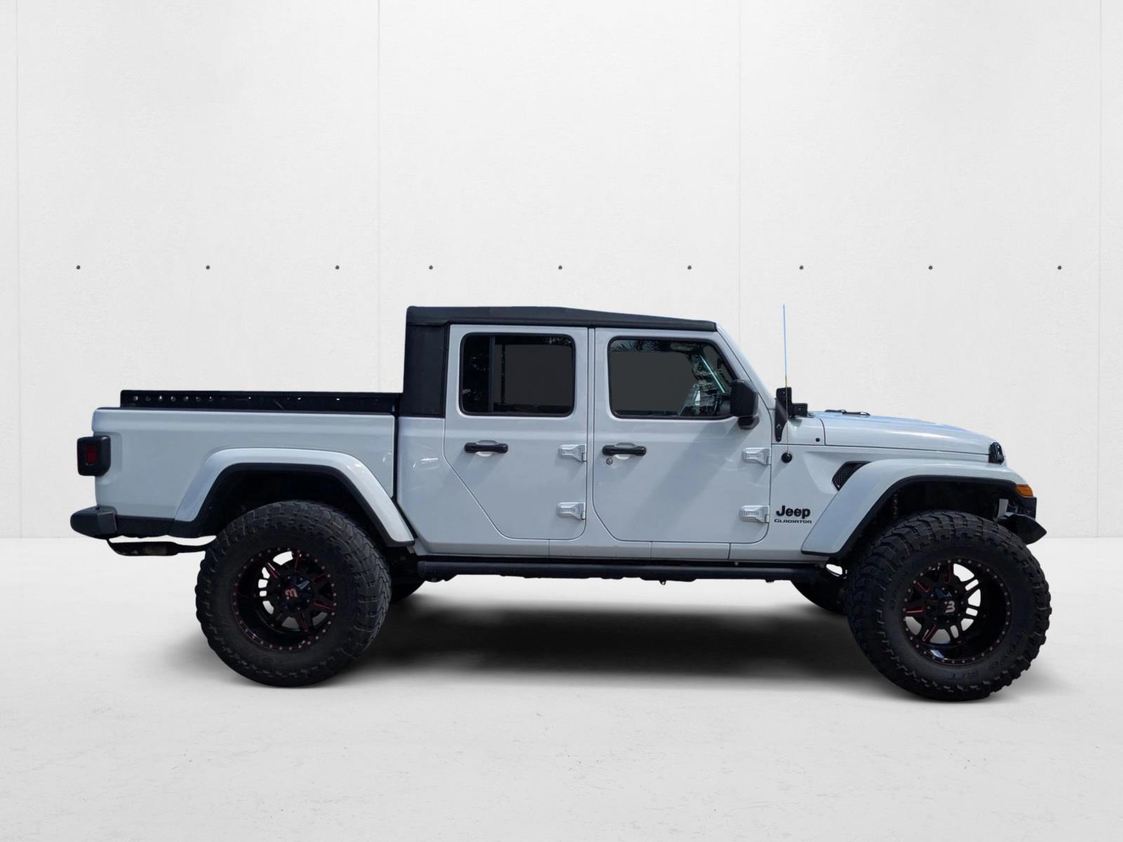 2020 Jeep Gladiator Sport S photo 4