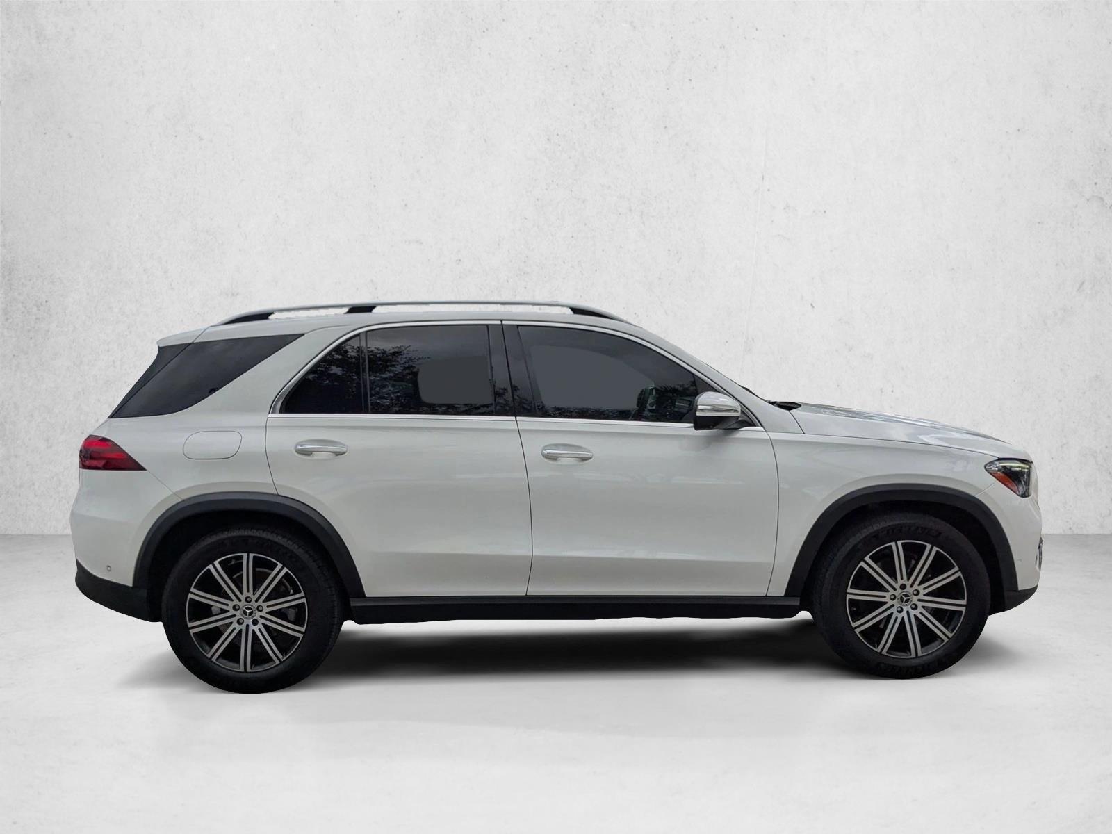 2024 Mercedes Benz GLE 4MATIC photo 3