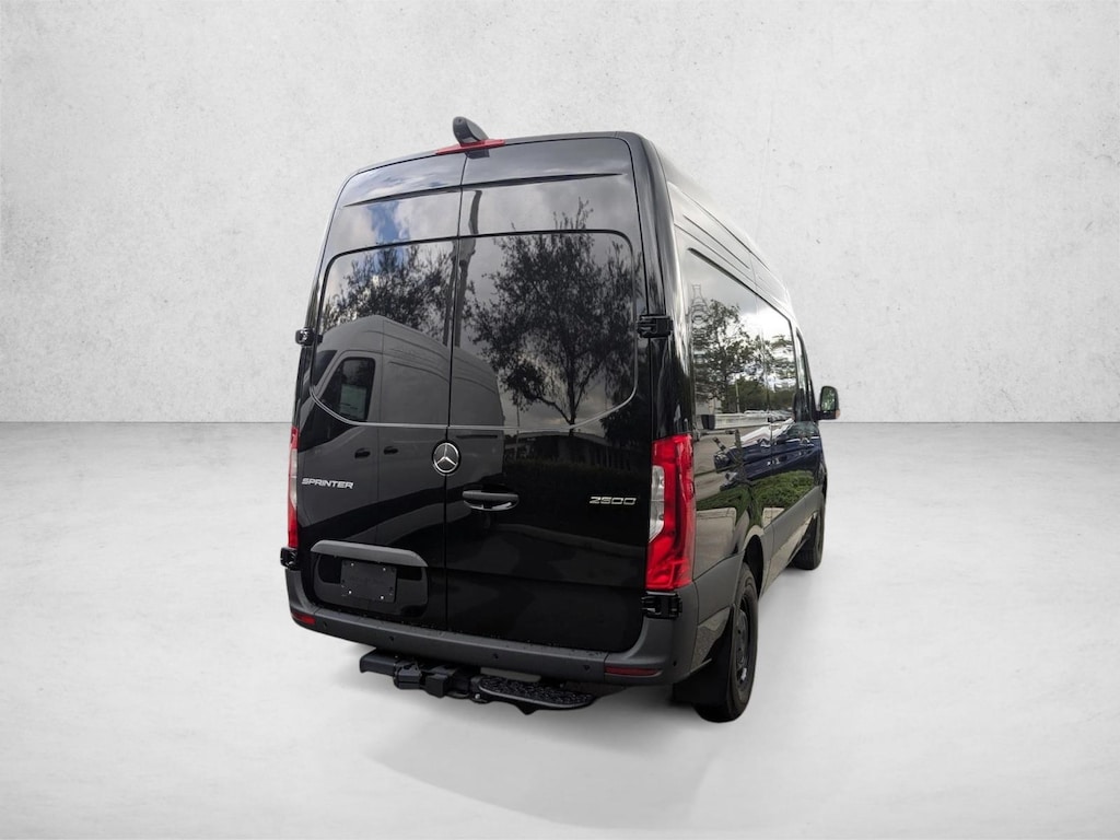 New 2026 Mercedes-Benz Sprinter Cargo Van 2500 Standard Roof I4 Diesel HO 144" RWD Van Cargo Van