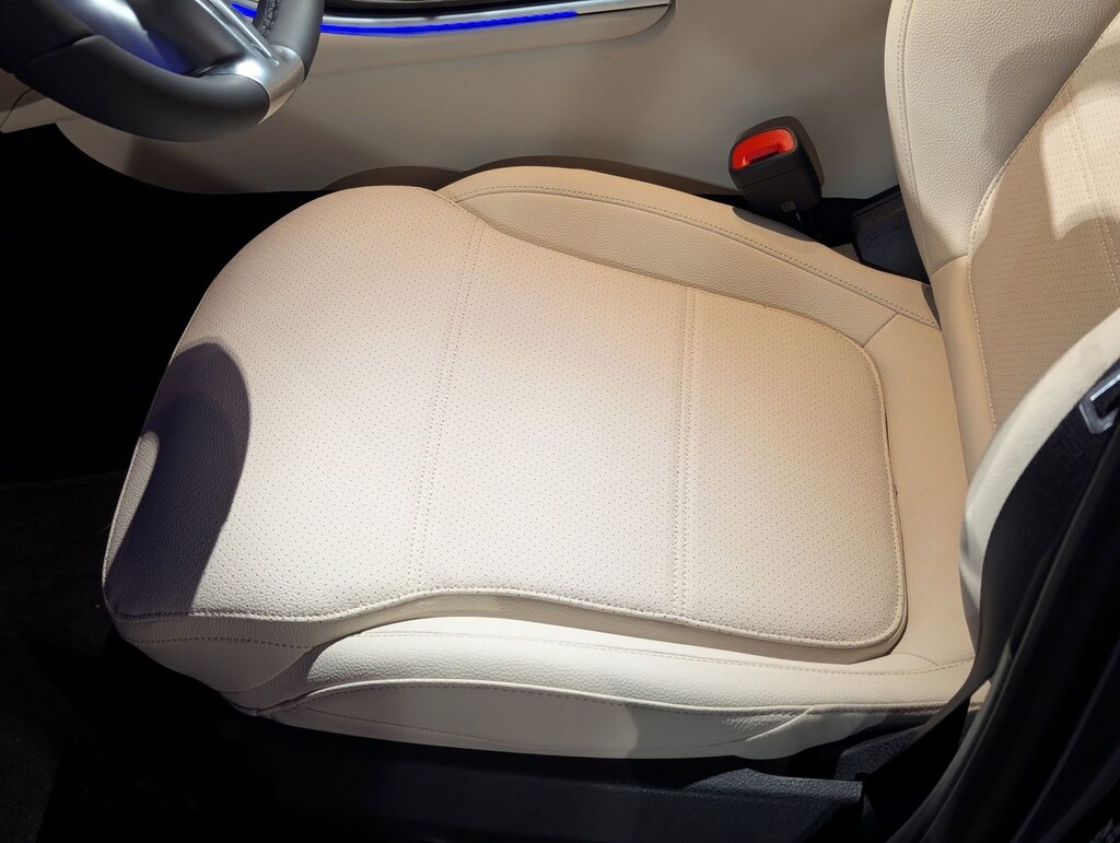 New 2026 Mercedes-Benz C-Class C 300 4MATIC ® Sedan Sedan