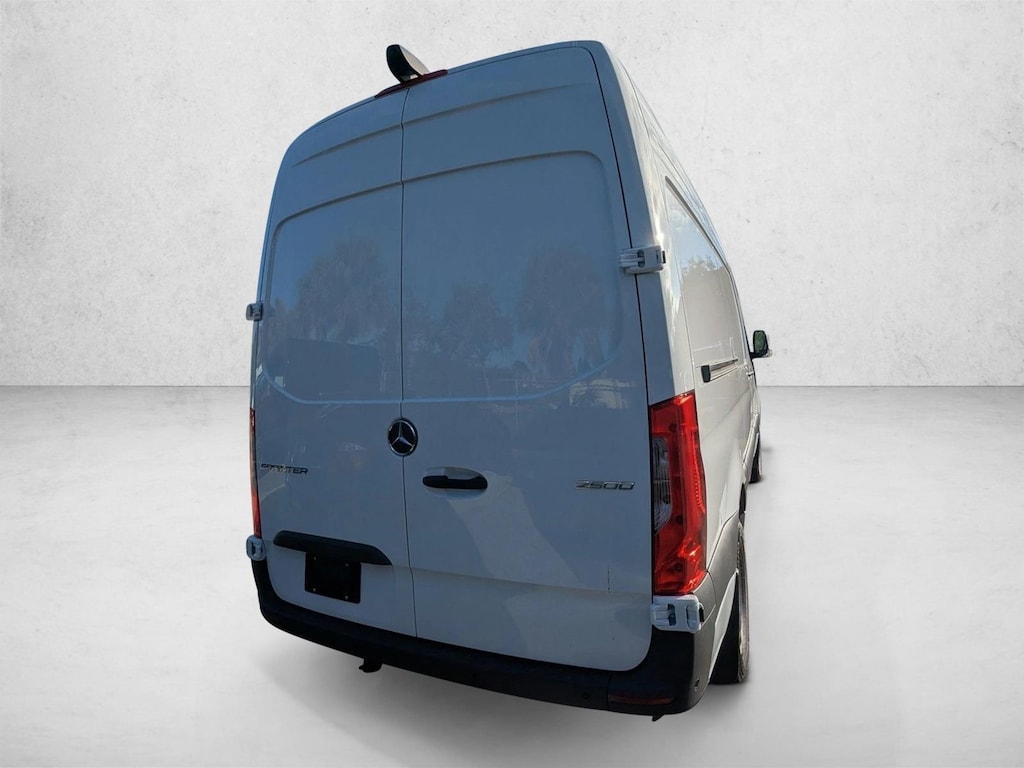 New 2026 Mercedes-Benz Sprinter Cargo Van 2500 Standard Roof I4 Diesel 144" RWD Van Cargo Van