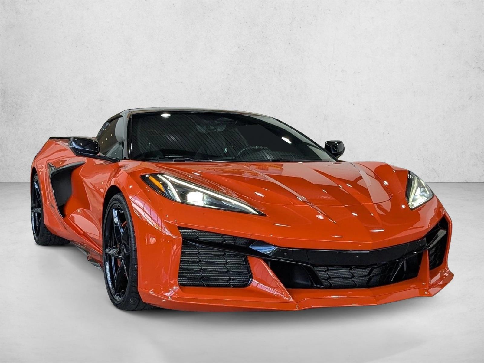 2025 Chevrolet Corvette E-Ray 3LZ Convertible photo 3