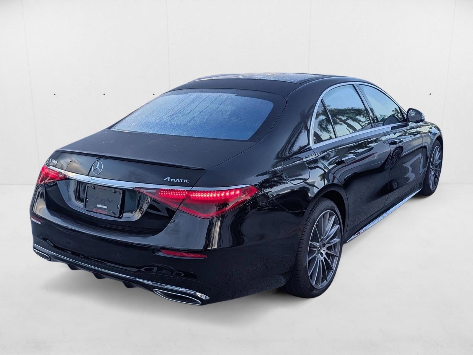 2025 Mercedes Benz S 580 4MATIC photo 2