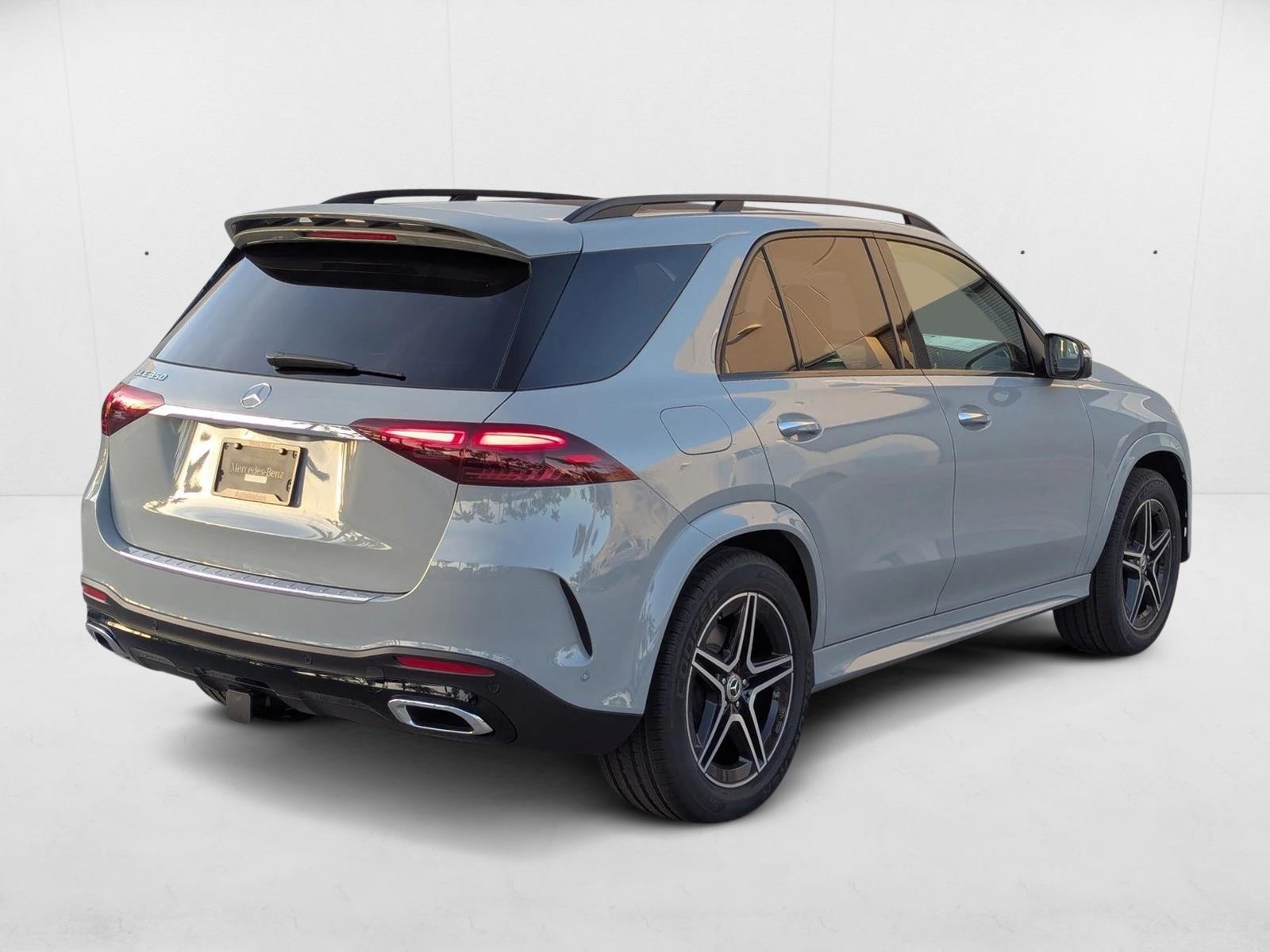 2025 Mercedes Benz GLE 350 4MATIC photo 2