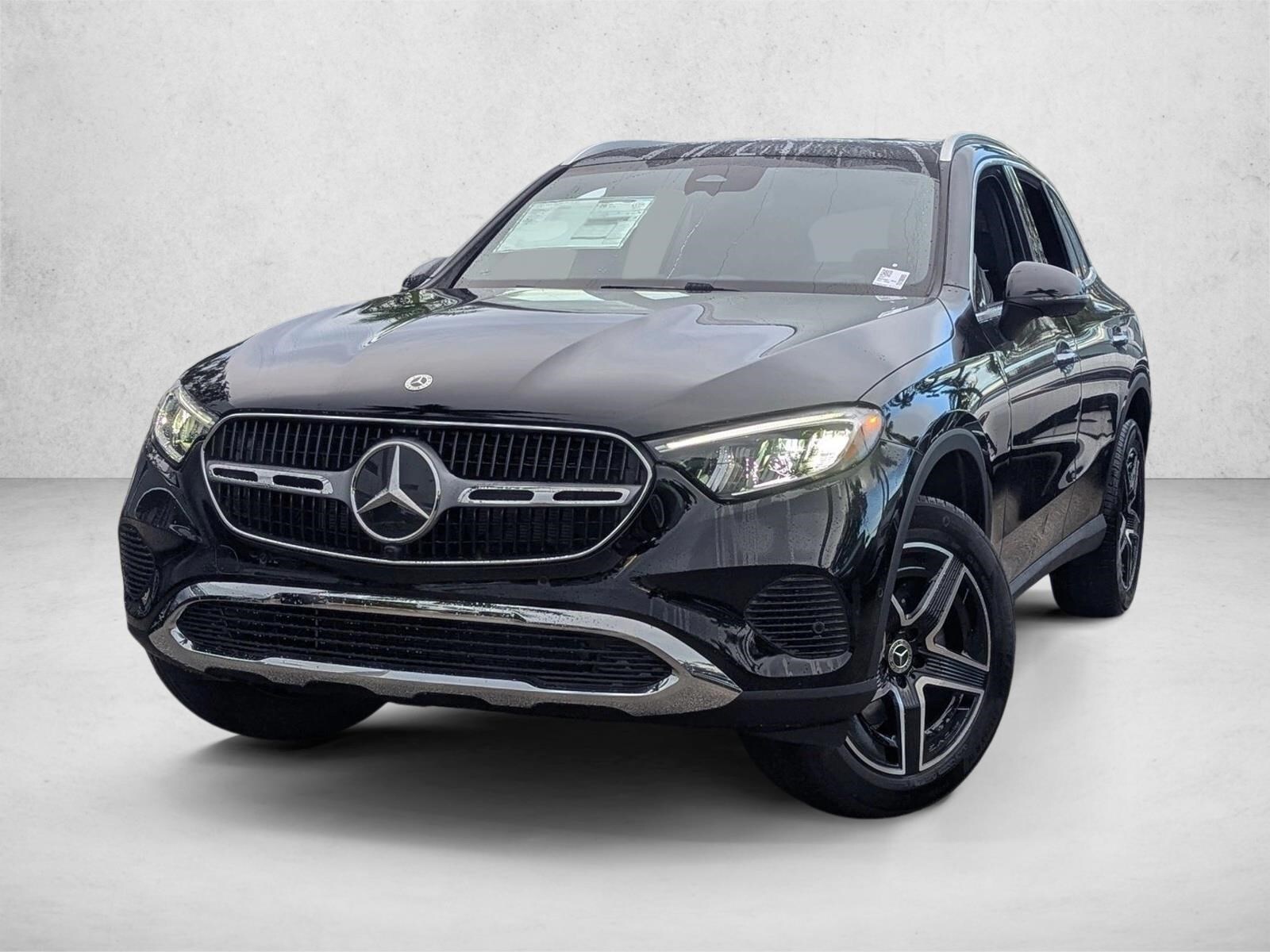 2026 Mercedes-Benz GLC Base's photo
