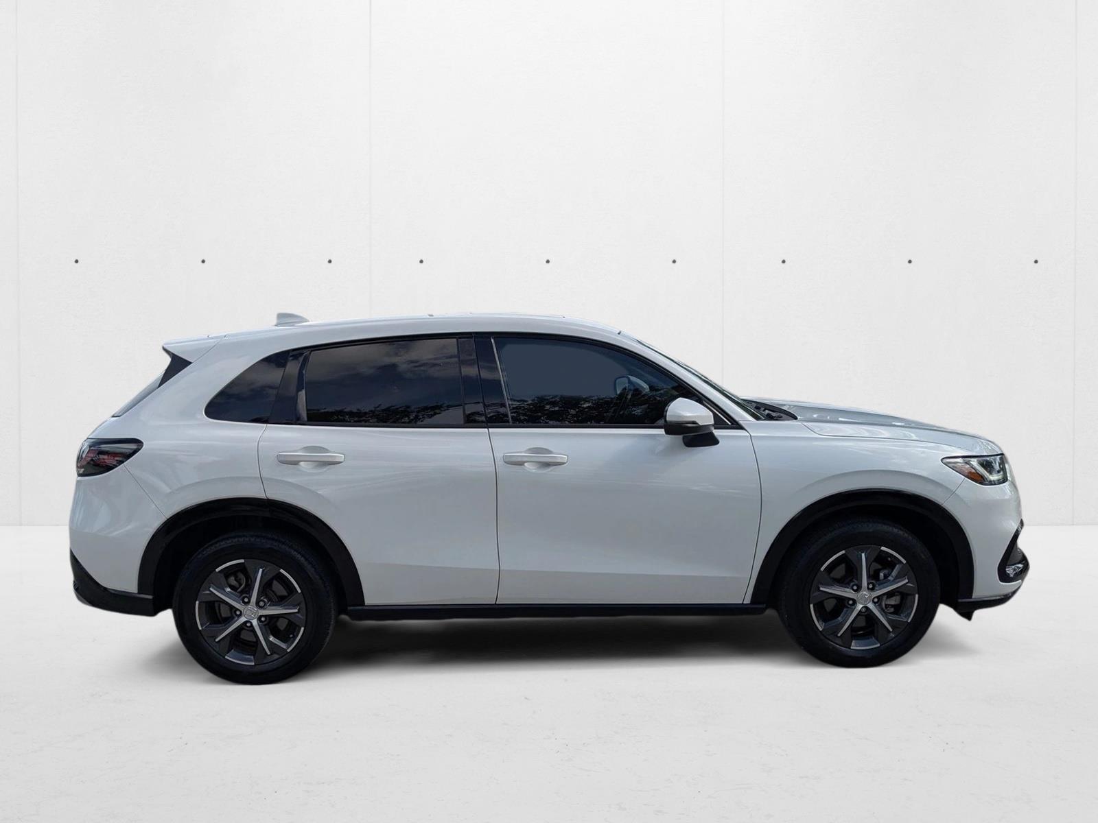 2023 Honda HR-V EX-L 2WD photo 3