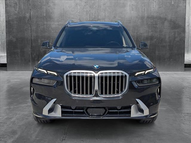 Used 2023 BMW X7 40i with VIN 5UX23EM07P9P91915 for sale in Miami, FL