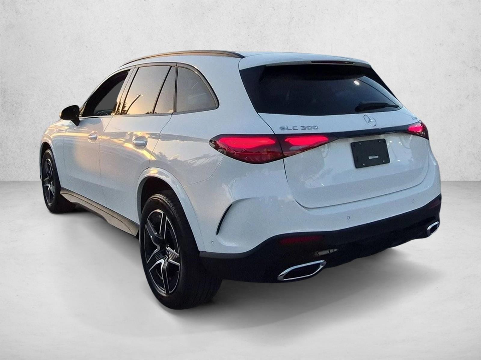 2026 Mercedes-Benz GLC Base - Photo 8