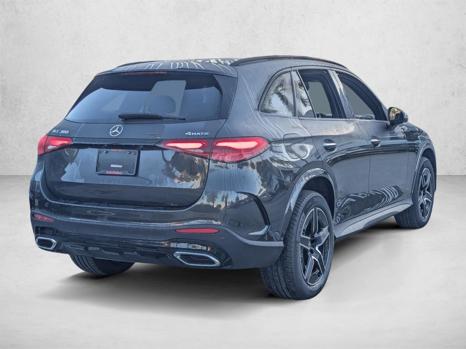 2026 Mercedes-Benz GLC Base - Photo 2