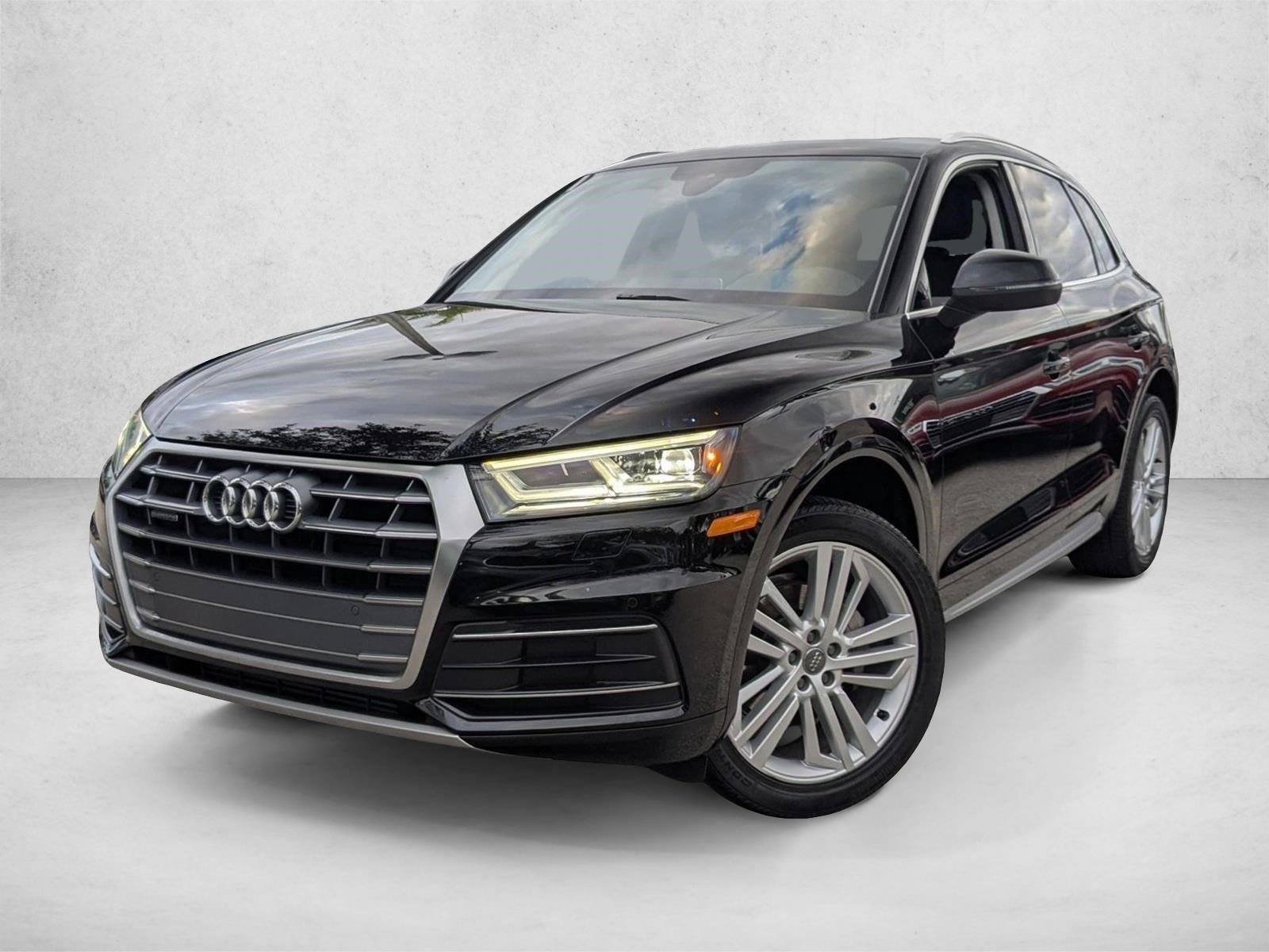 2019 Audi Q5 Premium Plus's photo