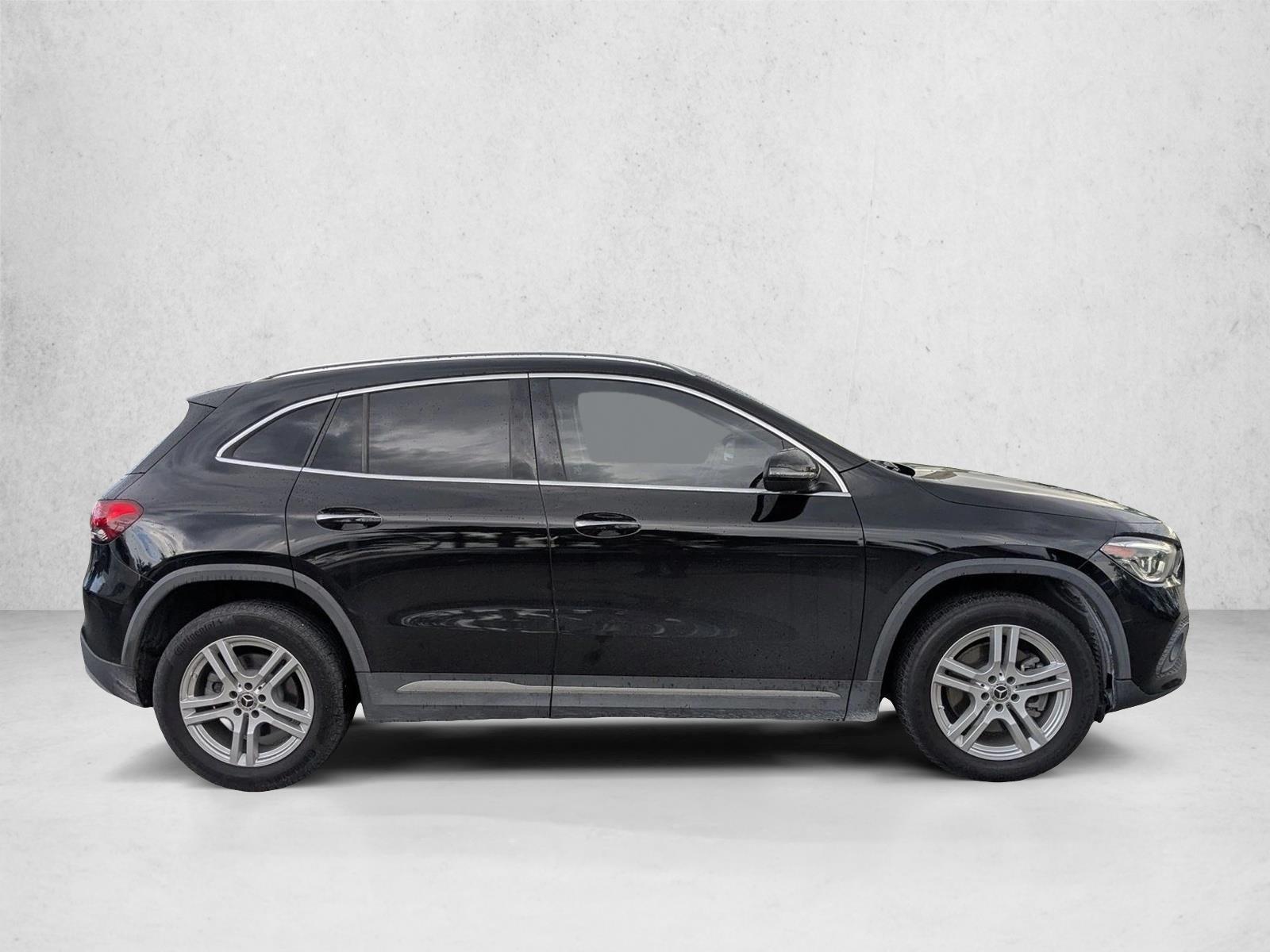 2022 Mercedes Benz GLA 250 photo 4
