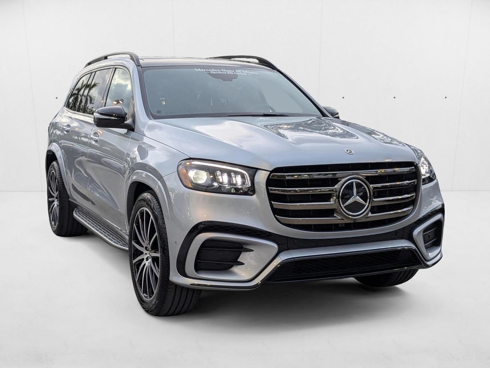 2025 Mercedes Benz GLS 450 4MATIC photo 3