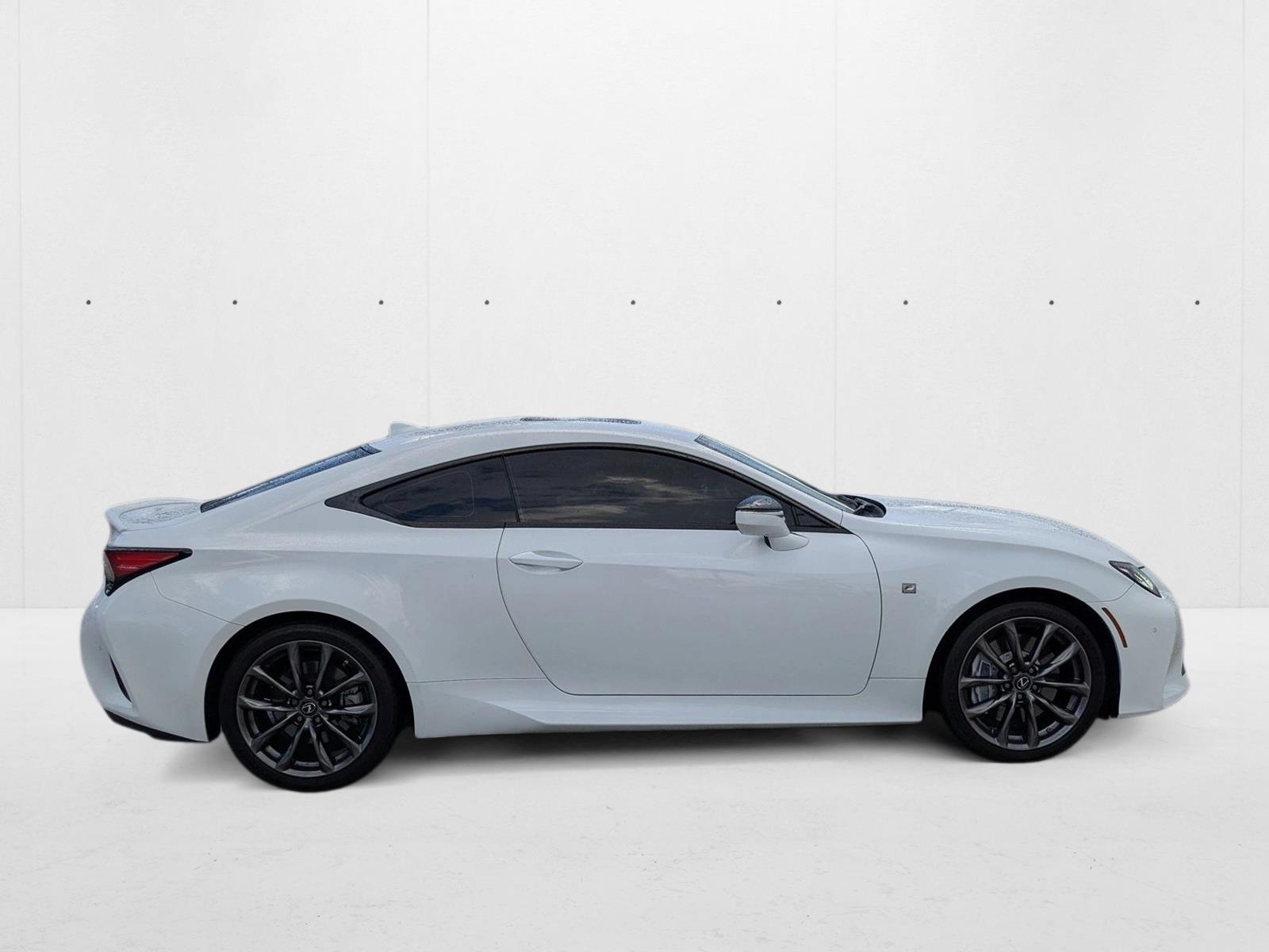 2022 Lexus RC 300 F SPORT photo 4