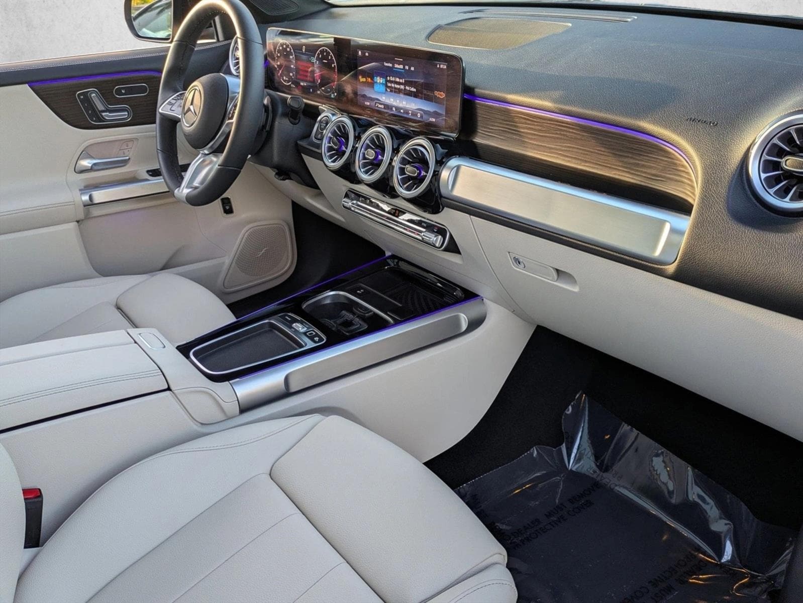 2026 Mercedes-Benz GLB GLB 250 - Photo 22