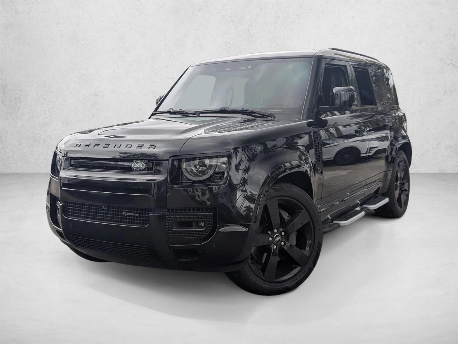 2023 Land Rover Defender X-Dynamic SE's photo