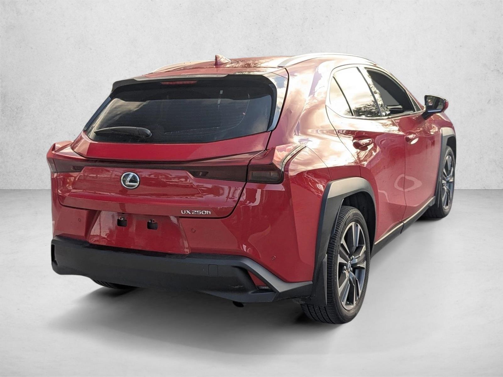 2024 Lexus UX 250h photo 4