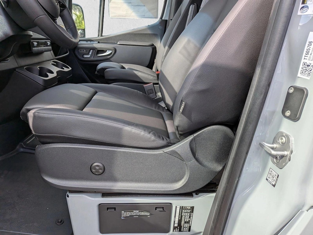 New 2026 Mercedes-Benz Sprinter Cargo Van 2500 Standard Roof I4 Diesel 144" RWD Van Cargo Van