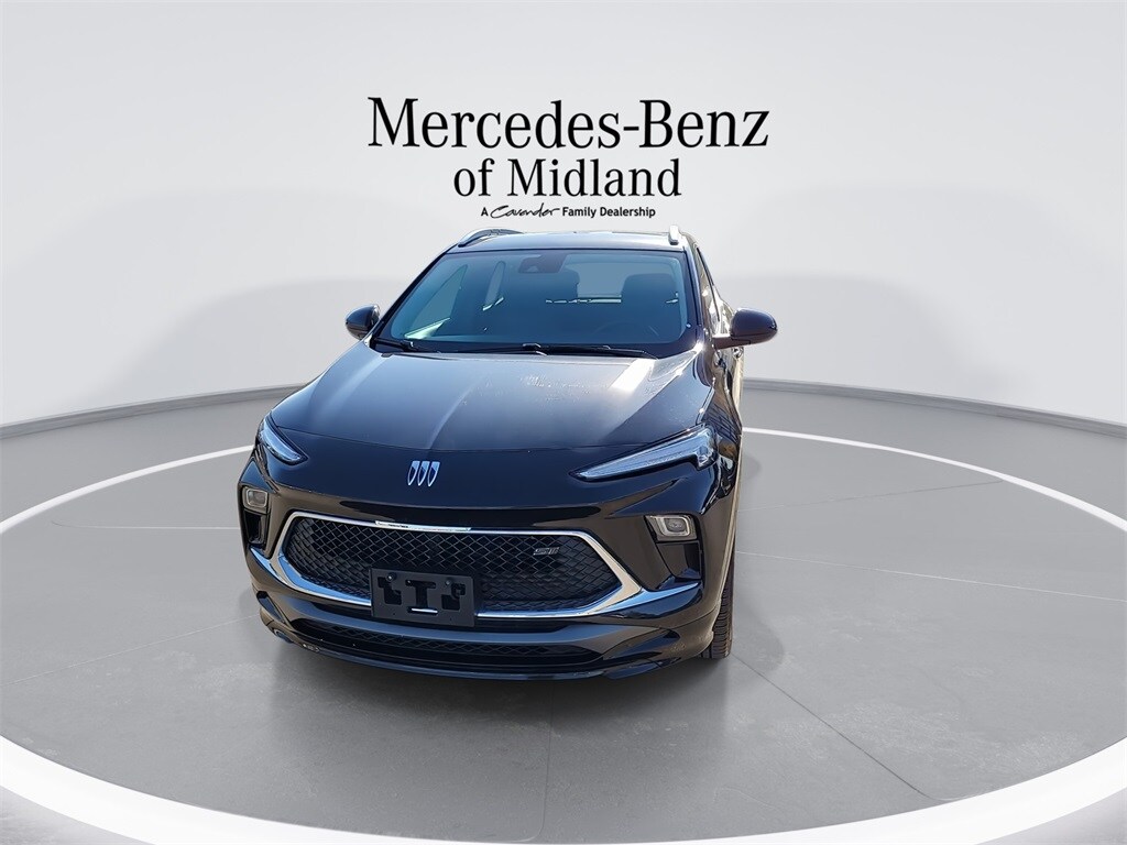 2024 Buick Encore GX Sport Touring photo 3