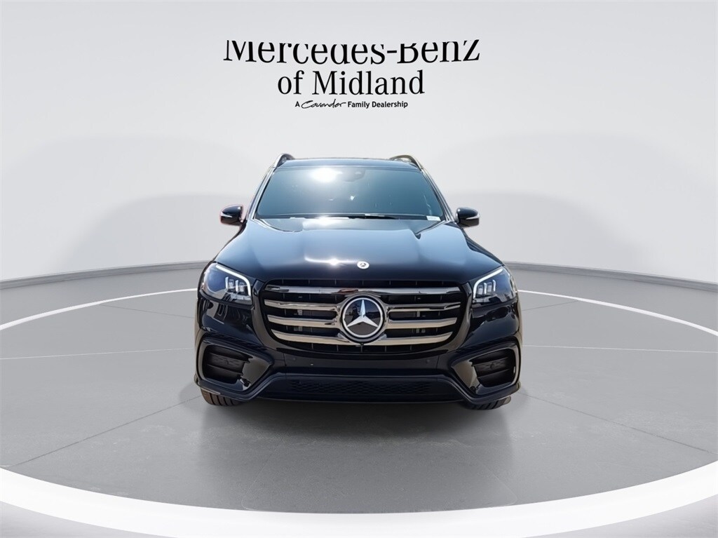 2025 Mercedes Benz GLS 450 4MATIC photo 3