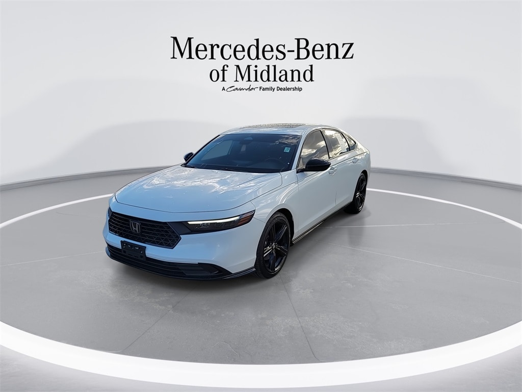 2023 Honda Accord Hybrid Sport-L photo 3