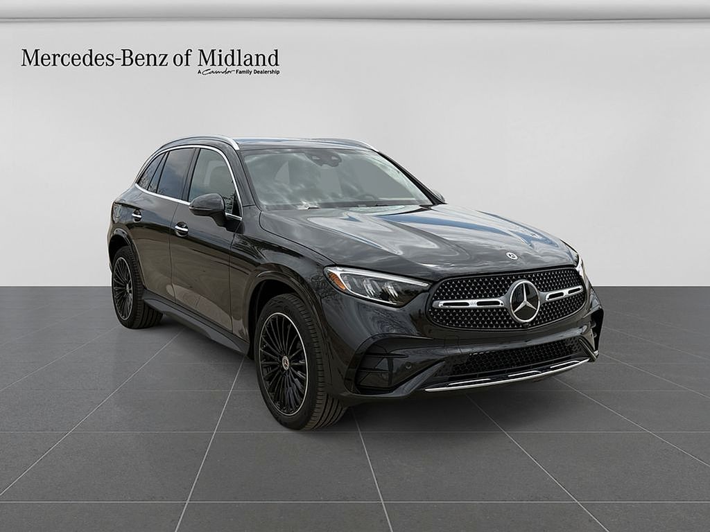 2026 Mercedes-Benz GLC