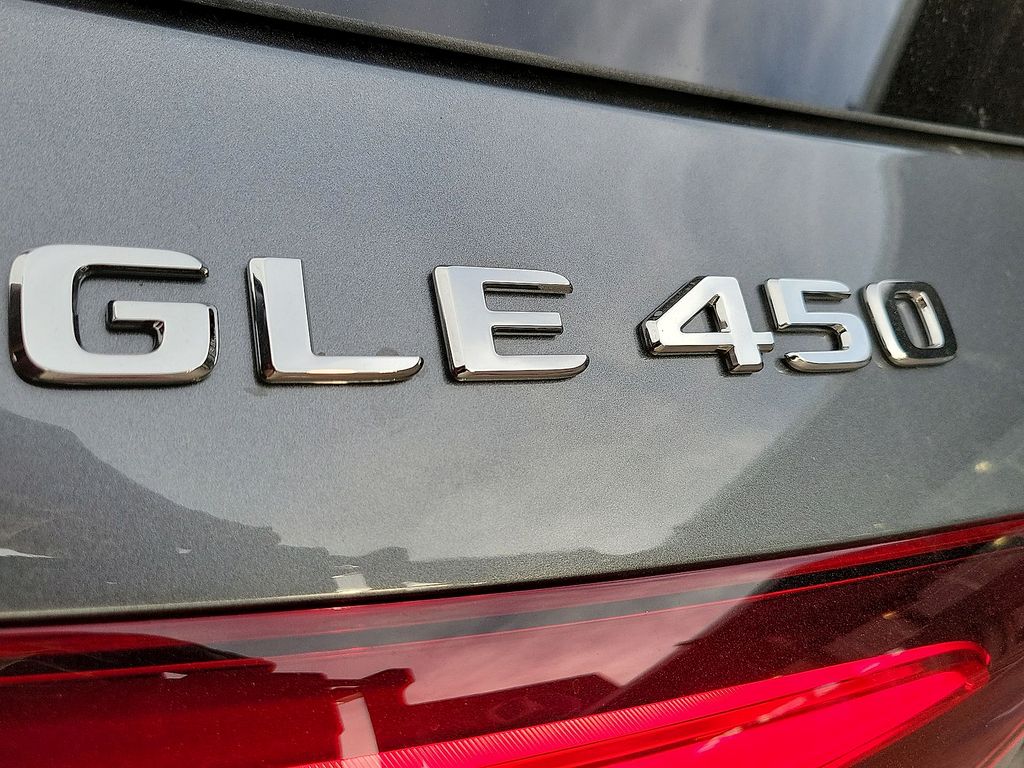 2026 Mercedes-Benz GLE GLE450 - Photo 12