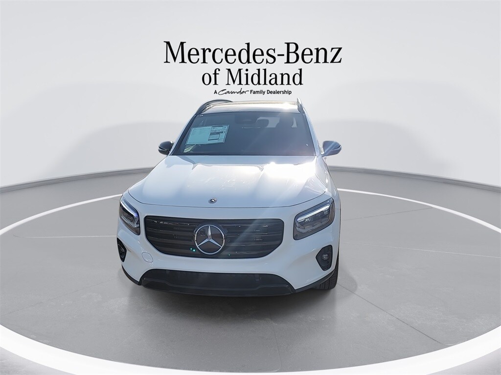 2026 Mercedes Benz GLB 250 photo 2