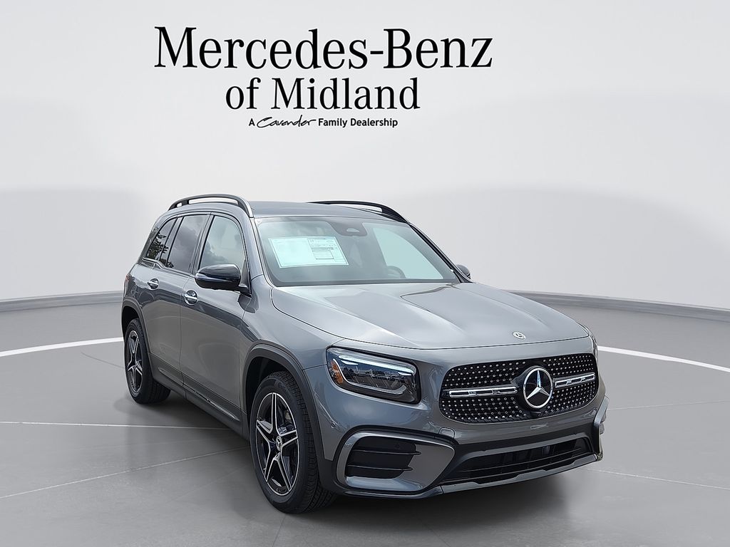 2026 Mercedes-Benz GLB GLB 250's photo