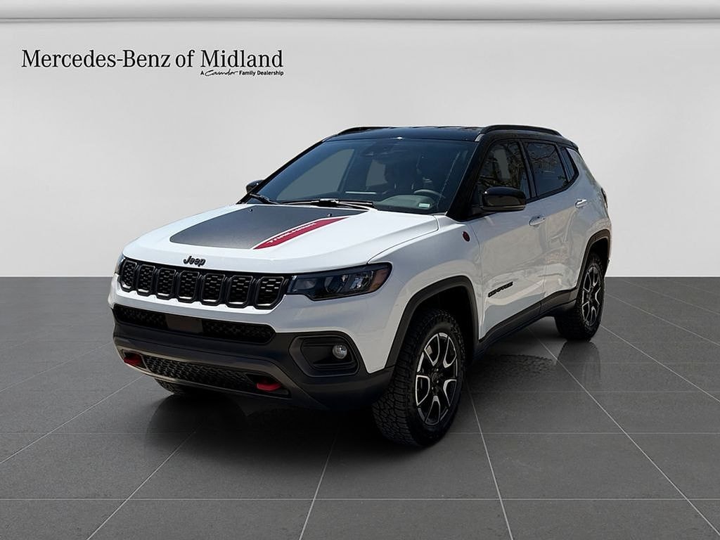 Used 2026 Jeep Compass Trailhawk SUV
