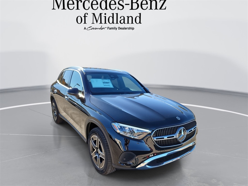 2026 Mercedes-Benz GLC Base's photo