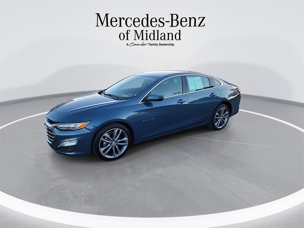 2024 Chevrolet Malibu Premier 2LT photo 3