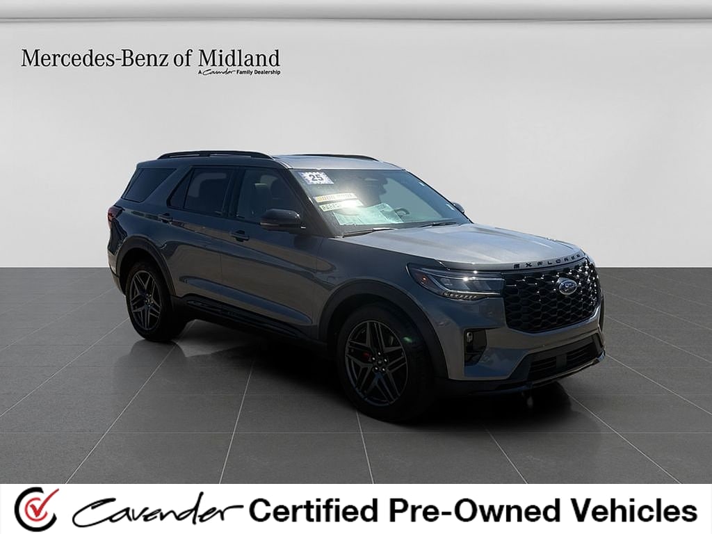 2025 Ford Explorer ST 4WD (PL535)'s photo