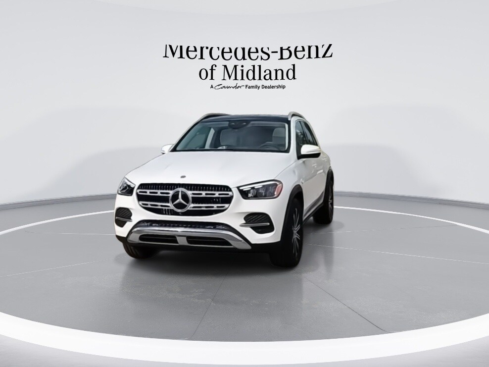2026 Mercedes Benz GLE 450e 4MATIC photo 3