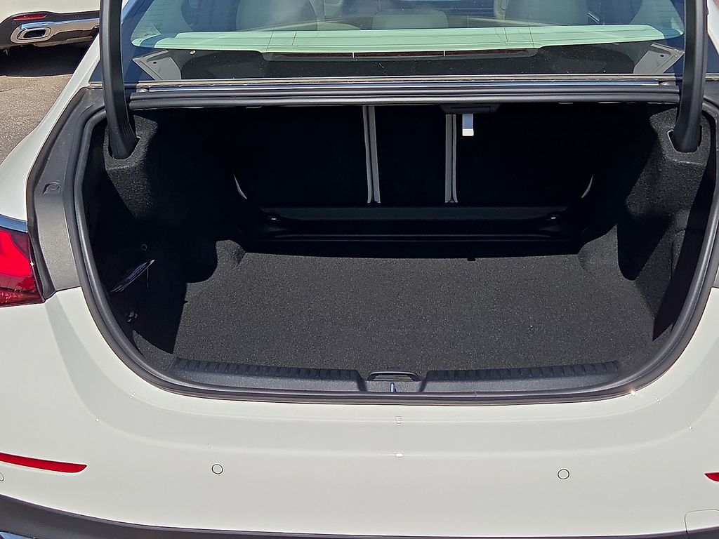 2026 Mercedes-Benz E-Class E350 - Photo 12