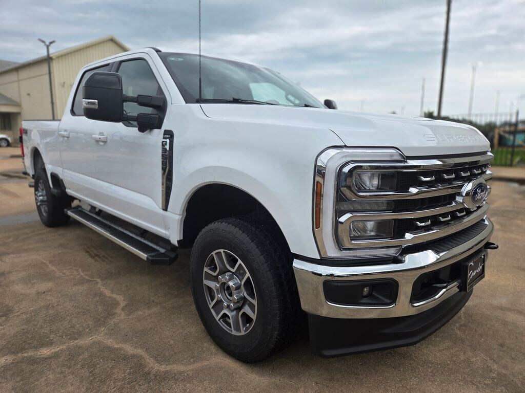 Used 2025 Ford F-350 Lariat Truck Crew Cab